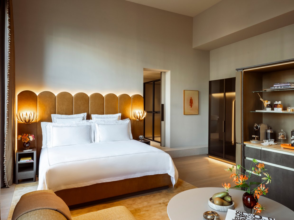 Elegant bedroom design